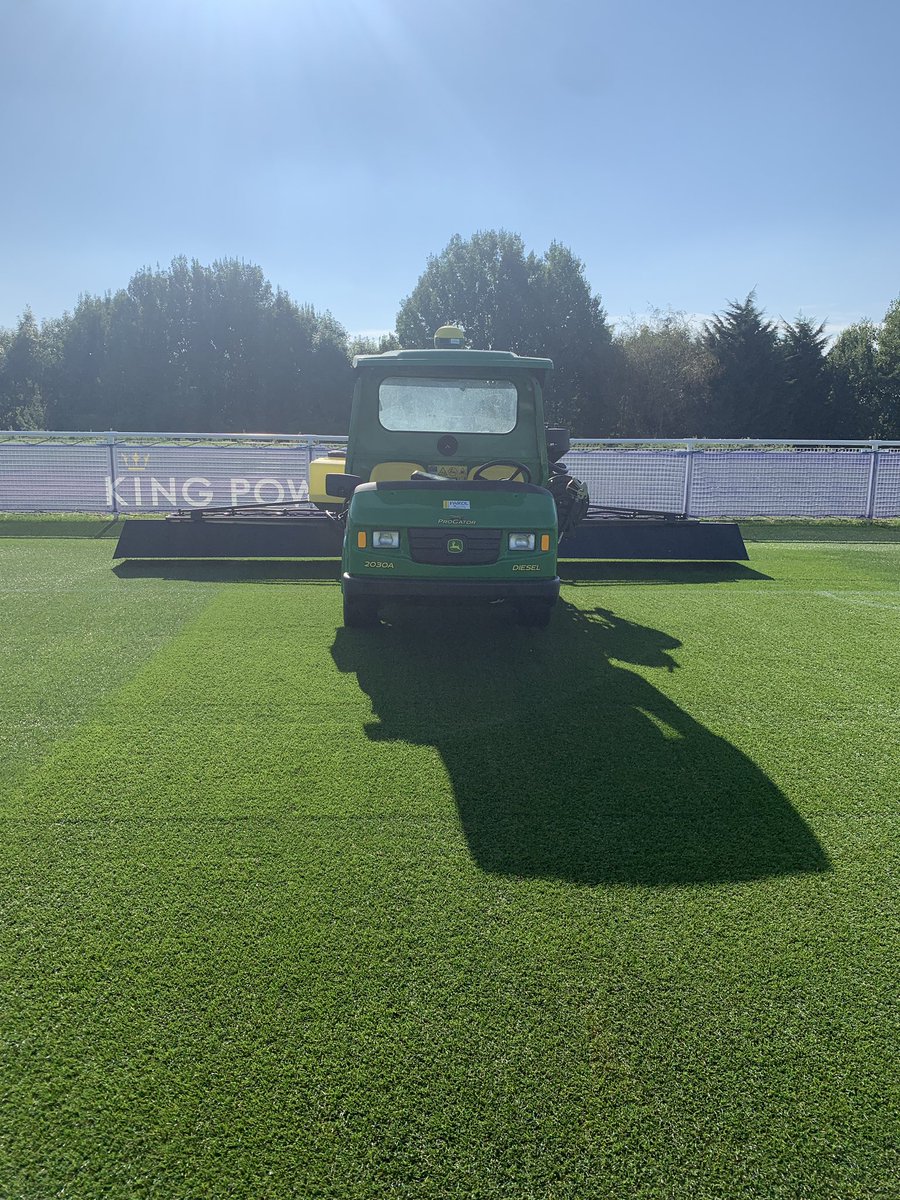 chrislong1480's tweet photo. Tickle with the unirake, hoover and recovery spray after yesterday’s game, punch some holes next week before going into a busy period 👌🏻 https://t.co/hktvSWIpse