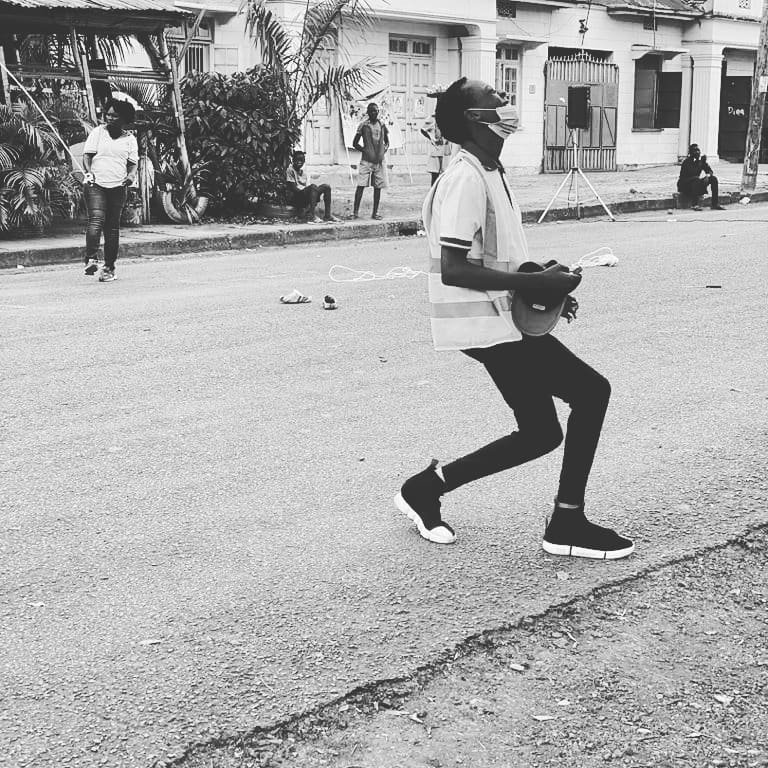 Dhatbwoydttimo's tweet photo. #peaceAndClimate
#carfreeday2021 
#girlsforclimateaction https://t.co/WM6UThn0Zz