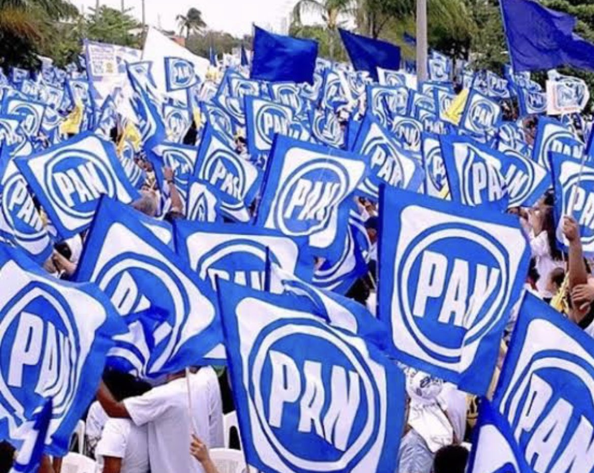 Hoy a 30 años de transformar juntos a #Guanajuato. Gracias a cada guanajuatense, hay desarrollo humano, más empleo, mejor sistema de salud, infraestructura, cada día recibimos mexicanos que vienen a establecerse. 30 años de <a href="/AccionNacional/">Acción Nacional</a> grandes logros, mucho por hacer.