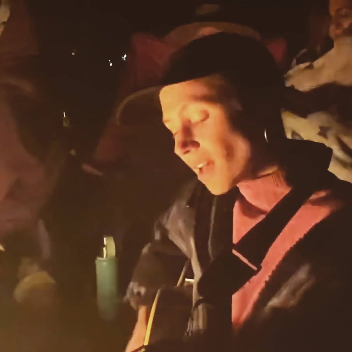 nanceevdb's tweet image. “Music is well said to be the speech of Angels..” 💙🦋
#DomP_C #WynonnaEarp #BringWynonnaHome