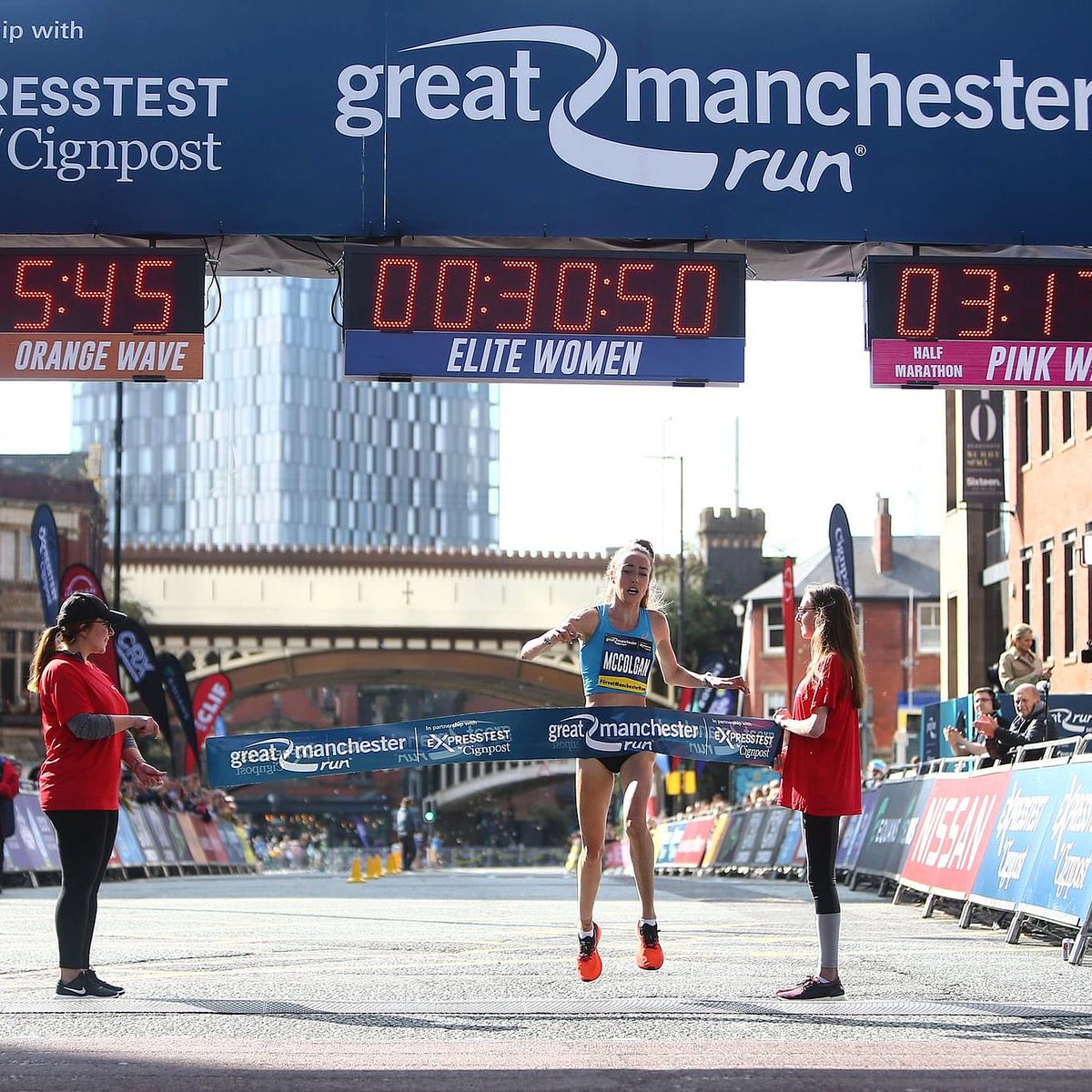 Really happy to take the win at the Great Manchester 10k this morning! Big PB of 30:52 &amp; 6th fastest European all-time!👍

Gutted to miss the course record of Tirunesh Dibaba by only 3secs.. but found the last 3K into the wind TOUGH. 😵