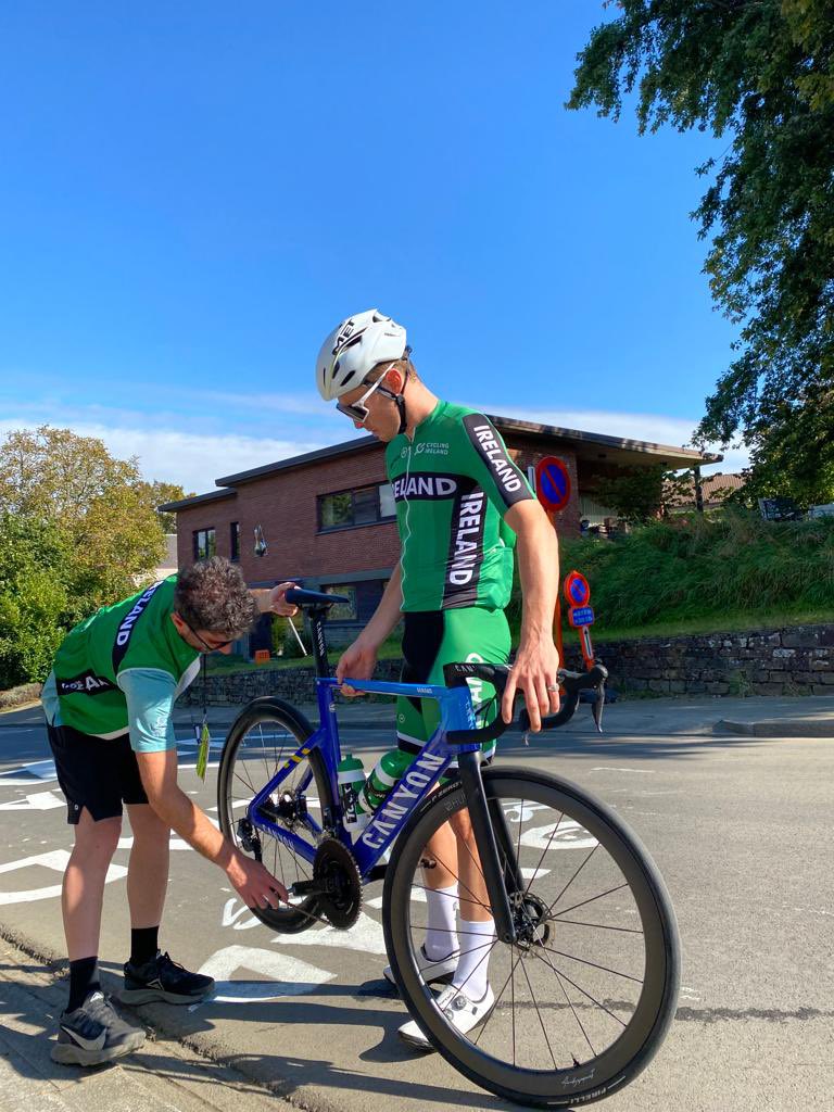 Are we all tuned in for #Flanders2021 🌈today!!!?😀good luck to <a href="/EddieDunbar/">Eddie Dunbar</a> <a href="/ryanmullen9/">Ryan Mullen</a> @Rory_Townsend1🚴🏼‍♂️🚴🏼‍♂️🚴🏼‍♂️ 🇮🇪