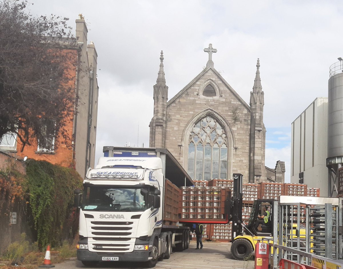 OldeEire's tweet photo. Local church must be stocking up for a big party 😉 #stjamessgate #Guinness
St. James's Church. Daniel O'Connell laid the foundation stone but died before its completion. https://t.co/Sp1ylEe0mB