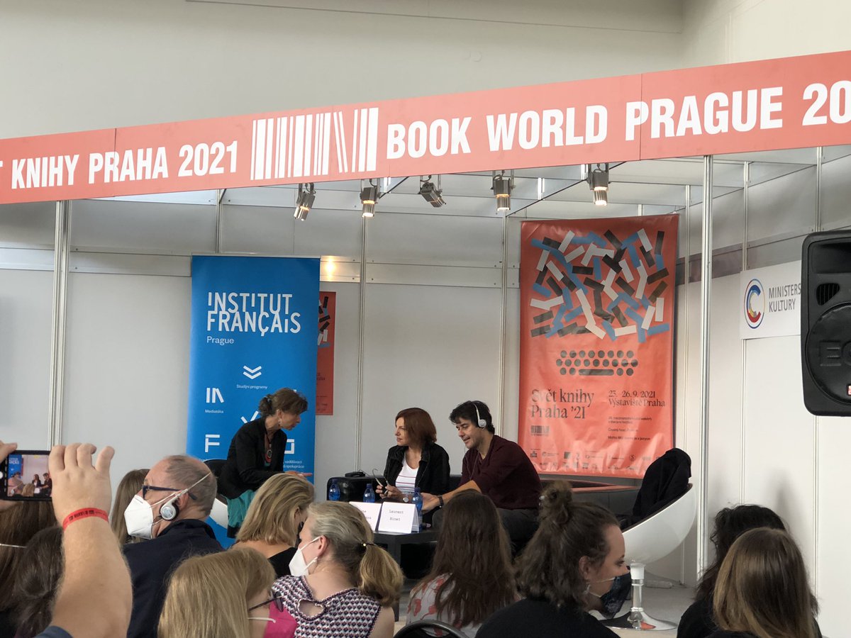 ChantalBAZIRE's tweet photo. Dialogue entre @LaurentBinetH et Alena Mornstajnova: L’écrivain et la fiction de l’histoire au @svetknihypraha @IFPrague https://t.co/c3OJAxcoP5