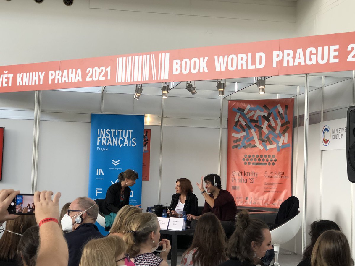 ChantalBAZIRE's tweet photo. Dialogue entre @LaurentBinetH et Alena Mornstajnova: L’écrivain et la fiction de l’histoire au @svetknihypraha @IFPrague https://t.co/c3OJAxcoP5