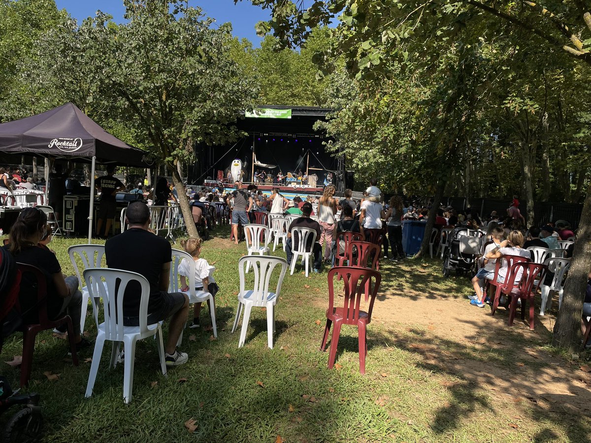 joanmarti_scf's tweet photo. Hem programat els actes de la #FestaMajorSCF2021 pensant molt en els més petits de casa. Avui al matí, amb #ReggaeperXics https://t.co/47iMYi086o