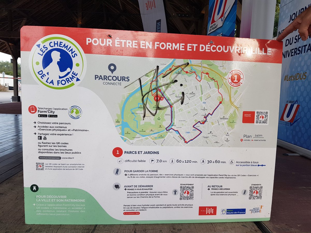 terrien_valerie's tweet image. #SOU2021 #LestIDUS Une matinée sportive et culturelle pour les étudiants afin d&apos;inaugurer &quot;Les chemins de la forme&quot; @lillefrance : un parcours sportif connecté pour découvrir la ville associé à un quiz autour de l&apos;exposition &quot;Jeux antiques, Jeux modernes&quot; #ANOF @FranceOlympique