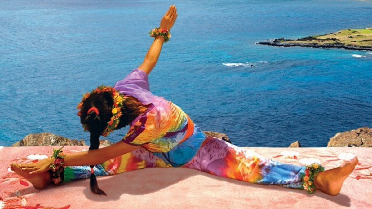 WaiLanaYoga's tweet photo. A lot of people enjoy practicing Boomerang. It feels so good to stretch the legs and twist at the same time.
For complete #yoga workouts, check out my Easy Series DVDs - https://t.co/S9Qea3vDgo https://t.co/WNpSTvqbWc