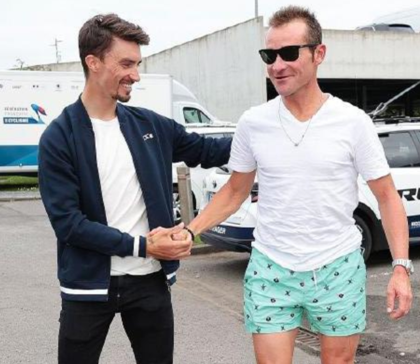 RenaudB31's tweet image. #Flanders2021 🌈 / "Bonjour, je suis le tacticien de l'équipe de France. Dimanche, on attaque à 180km de l'arrivée." #LesRP 😭