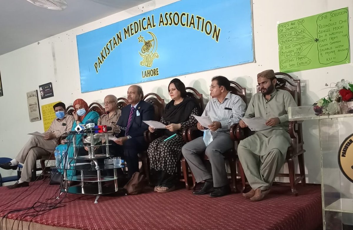 PMSUP_Official's tweet image. حسن بلوچ کا کہنا تھا پی ایم سی نے ٹیپس نامی فراڈ غیر تجربہ کار کمپنی سے ٹینڈر سے قبل معاہدہ کیا.تاریخ کی سب سے بڑی کرپشن بے نقاب ہوئی.آن لائن گھوسٹ کمپنی کی ویب سائٹ ہیک ہوئی اور تمام ڈیٹا لیک ہوچکا
Thread
#MDCATstudentsontheroads
#MdcatStudentsAtDChowk
#WeRejectPmcMdcatTest2021