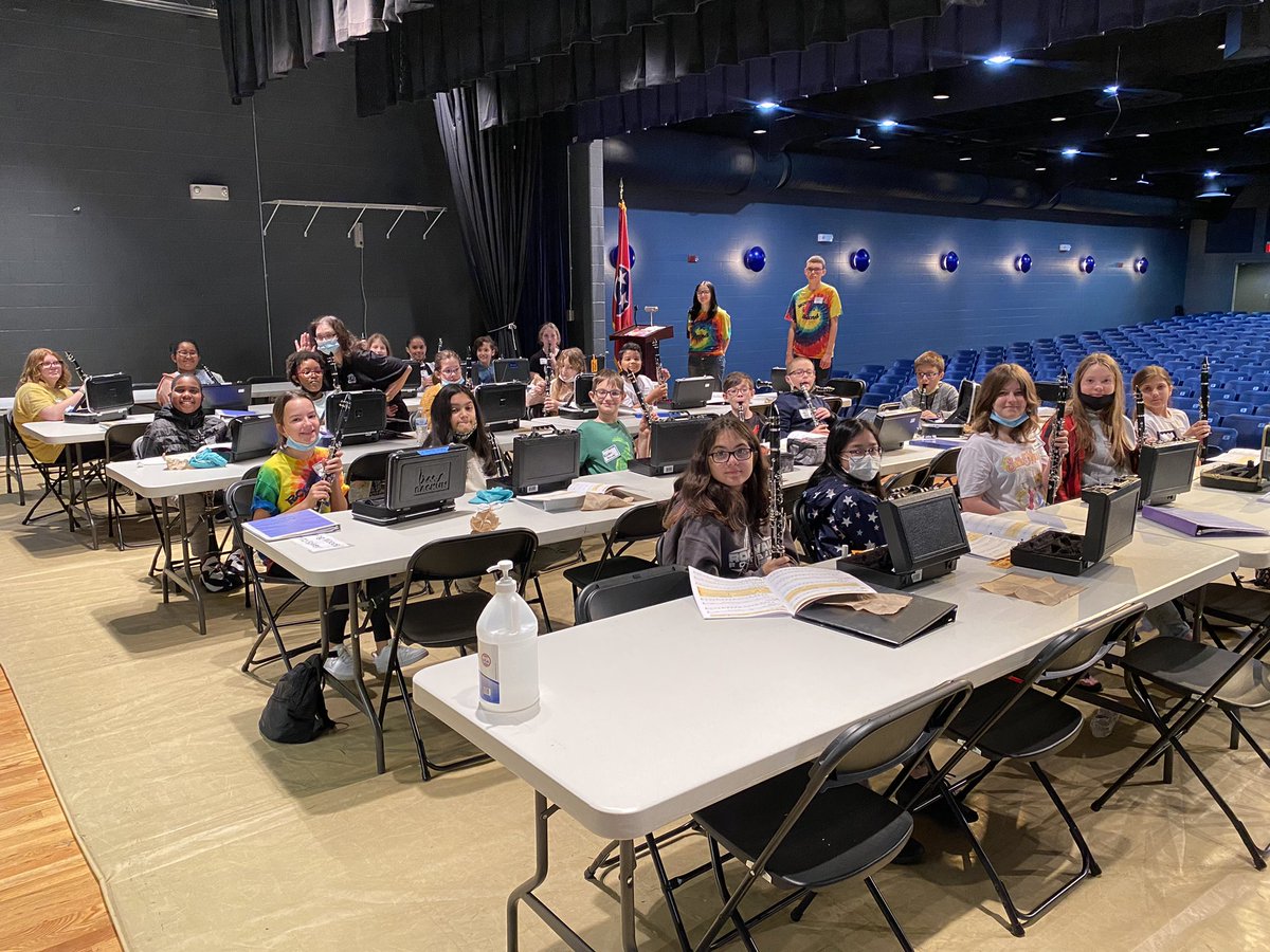 RockvaleMSband's tweet photo. We had an incredibly successful Jumpstart Day yesterday morning with our 76 beginning band students, 9 eighth grade helpers and 5 private instructors. I can’t wait to see how much they have learned and grown on Monday!  @RMSRavens https://t.co/SSvrRFVTEJ