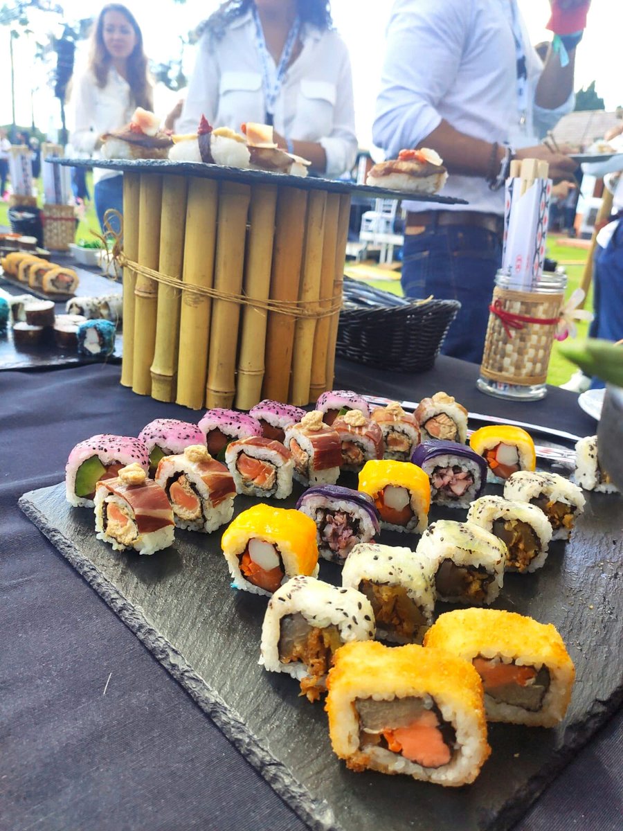 IKE_SushiGourme's tweet photo. ♔EN EL REAL CLUB SEVILLA GOLF♔
🔴#DeVuelta🔝
Amig@s, ¡ya hemos vuelto! Y lo hemos hecho este finde con un #stand de 📌IKE en un #macroevento celebrado en #RealClubSevillaGolf 🏌⛳🔱
Y ahora sí ❗😀👉 ABRIMOS NUESTRAS PUERTAS EL PRÓXIMO JUEVES 3️⃣0️⃣ https://t.co/aJlFOvlcKv