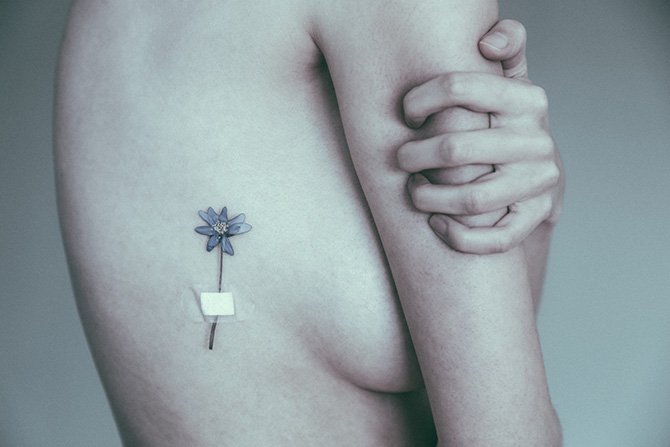 "Y llegaba el día en que el riesgo de quedarse apretado en un brote era más doloroso que el riesgo de florecer."
(Anaïs Nin)

© Anna O