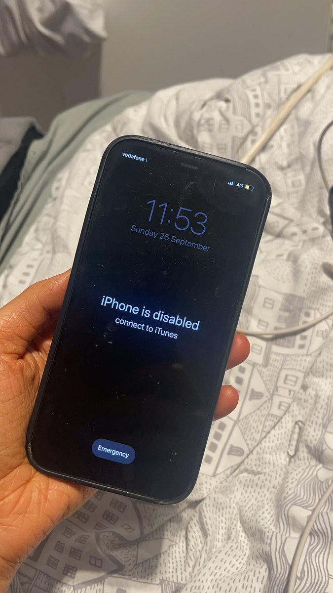 abbijonesxx's tweet photo. Found an iPhone 12 max at Mint Festival last night, it’s disabled so can’t try to call anyone from it but managed to get that photo up when clicking emergency calls if anyone knows who they are ?? https://t.co/6kqlKU2ttP