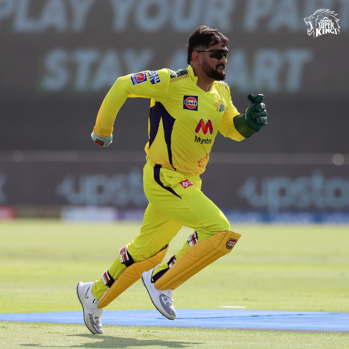 tejasmishra1997's tweet photo. @ChennaiIPL @msdhoni @IPL @faf1307 @ImRaina The legendary #MSDhoni giving youngsters run for their money. Thank you for always inspiring us sir with your incredible #hardwork &amp; #enthusiasm. No amount of words are enough to explain how much you've moved &amp; inspired our generation. I bow down in front of U!🇮🇳
#tejasmishra1997 https://t.co/gg1lkA3lDS