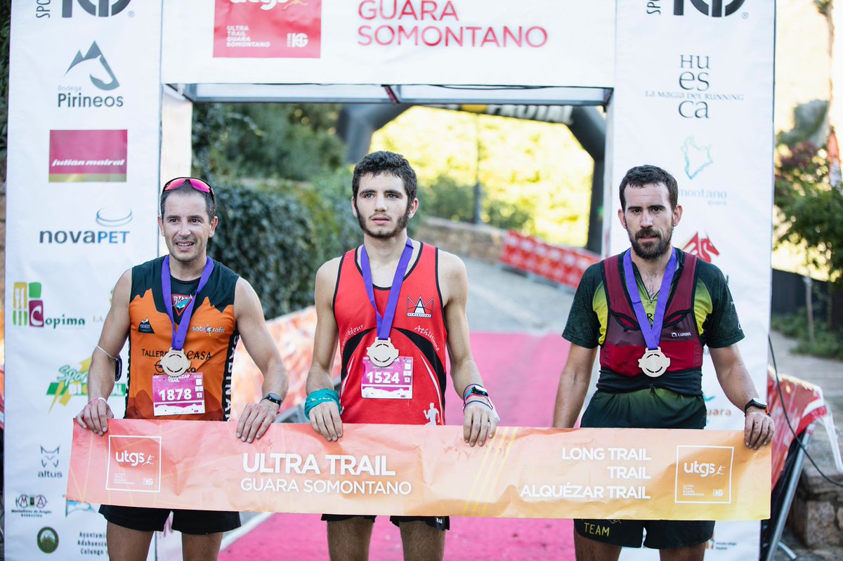 UltraTrailGuara's tweet photo. Podium masculino #Alquezar14
🥇 Lucas Heinrich 1h 06m
🥈 David Arbues 1h 09m
🥉 Carlos Javega 1h 12m
.
Enhorabuena campeones.
.
📸 pauaguilera
#trailrunning #guarateenamora #somontano #alquezar #huesca #aragon #UTGS #UTGS2021 https://t.co/bwGr1dMcbL