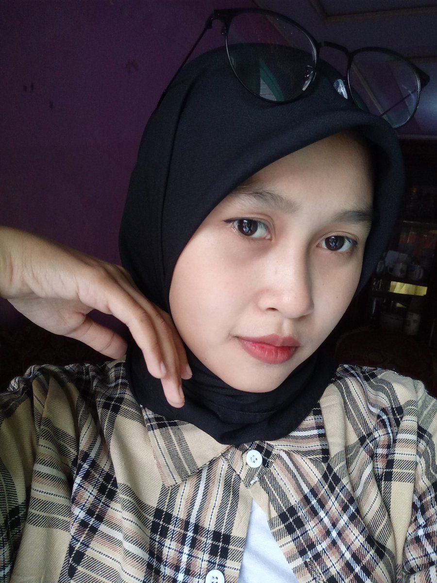 Anggiisnaeni's tweet photo. sudah sekian lama tdk nongol diakun ini ,gmana mental dan hati kalian masih aman ? wkwkw https://t.co/v0Z8RbQR51