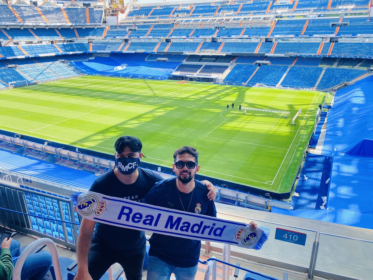 AlhusseinYaser's tweet photo. Bienvenidos a Madrid, bienvenidos a la    @realmadrid Casa Blanca
كابتن زياد البيضاني @zeead12 اهلا بك في مدريد 🇪🇸 
اهلا بك في القلعة البيضاء ❤️
@FabricaMadrid @MadridXtra https://t.co/SPMGBdPiqa