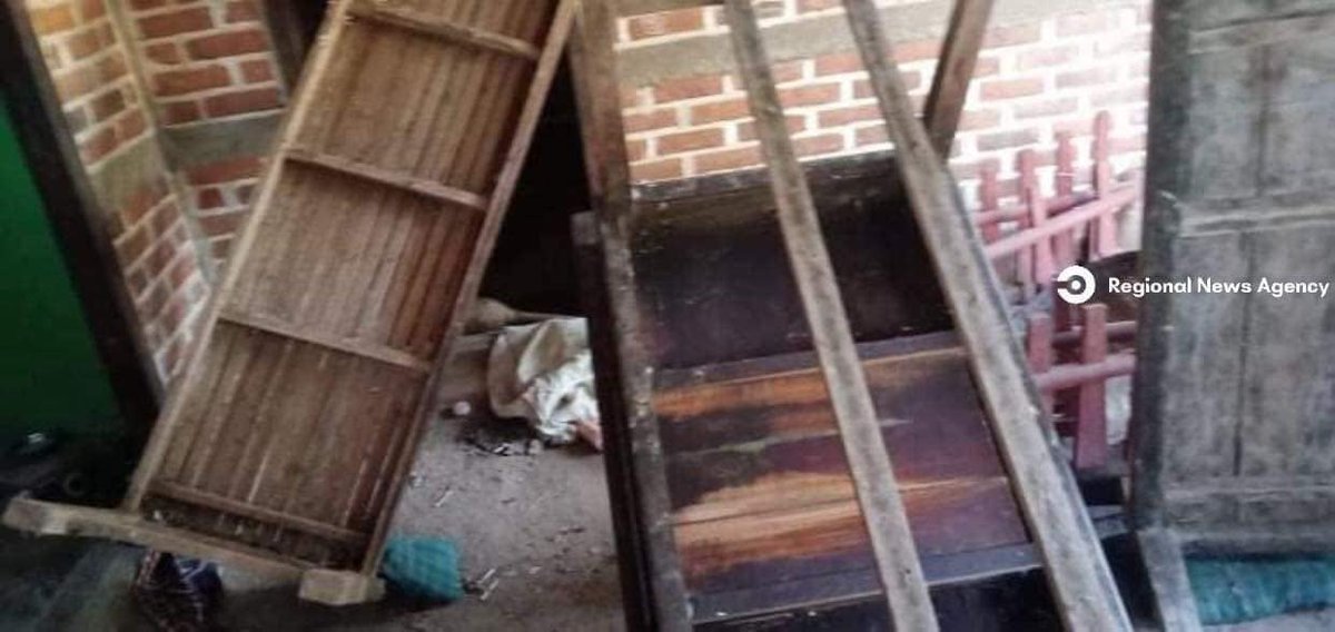SaveMM99's tweet photo. About 90 stationing Military Terrorists dividing in 3 groups forcefully raided village in Yinmarpin,Sagaing region in this morning,abducted some youths to use as human shields in marching to Kansu village,shot dead 3 abducted youths,destroyed&amp;looted.(1/2)#Sep25Coup https://t.co/tcrMCP1WbJ