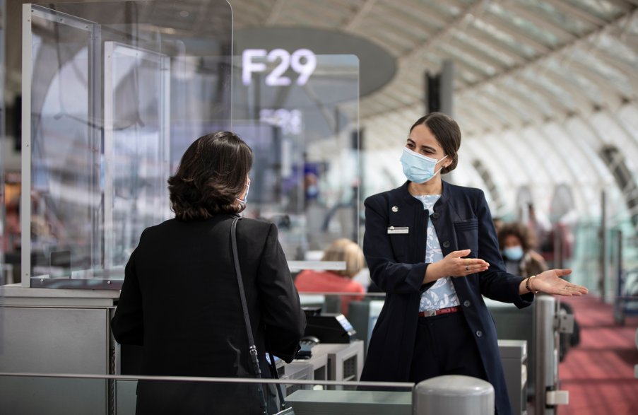 elPachinko's tweet photo. Air France, la primera aerolínea europea galardonada con las 5 estrellas de seguridad contra la COVID-19 via @viajablog
#AFprotect #AirFrance #vuelos @AirFranceES
https://t.co/54AdSbpXch https://t.co/lgeXUHNQeV