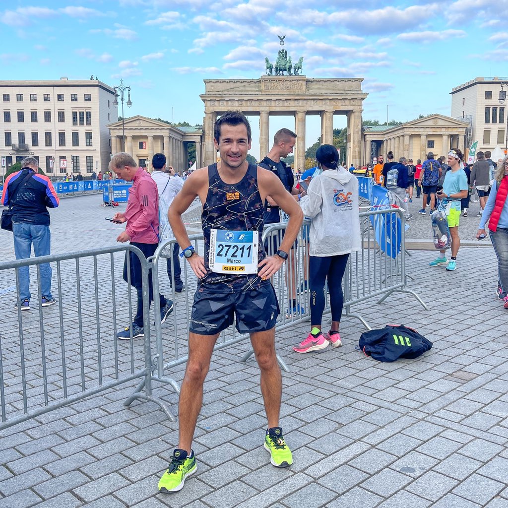 wuestenigel's tweet photo. Start an der Goldelse, Abklatschen mit den Kindern in Kreuzberg und am Ende durchs Brandenburger Tor.
Berlin war heute echt gut zu uns.
Das Projekt #restartrunning hätte kaum besser laufen können.
Glückwunsch an alle Finisher!
#berlinmarathon #berlin42 #runforjoy https://t.co/uy3ge0EAqo