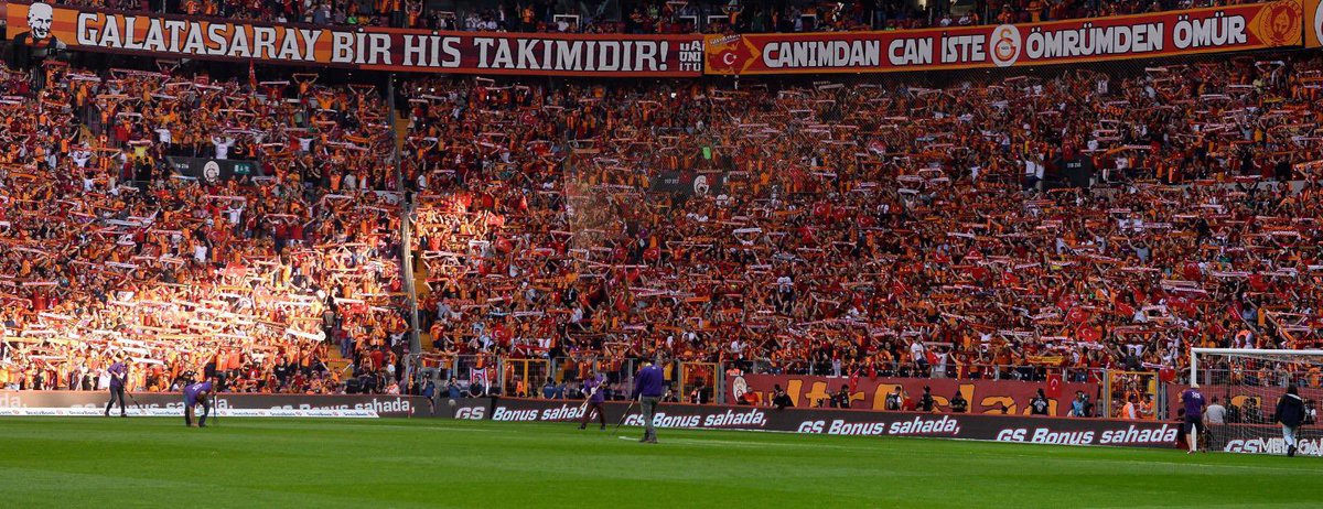 Canımdan Can İste, Ömrümden Ömür #WeAreGala 💛 ❤️ 🔥 🦁 
#BugünGünlerdenGALATASARAY