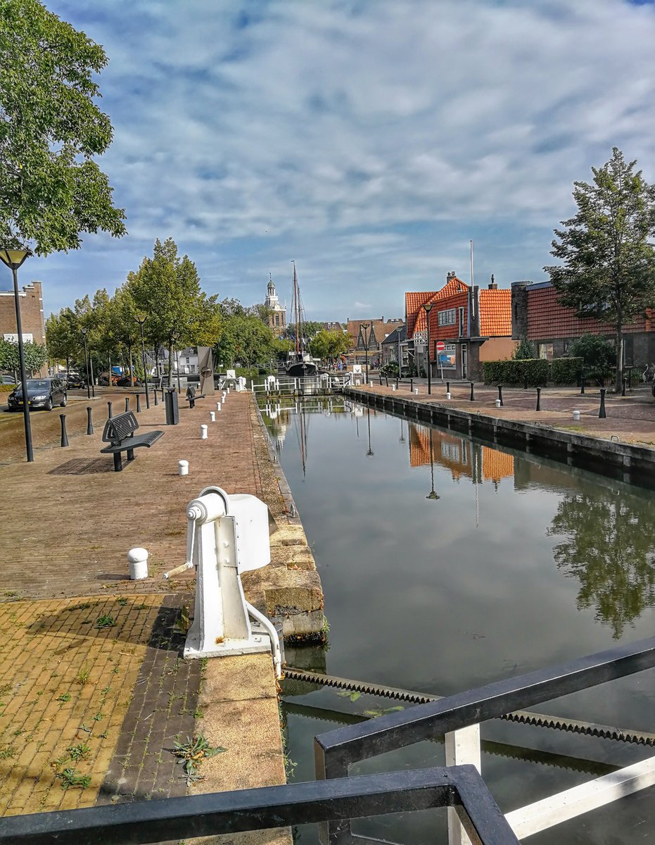 #sluisgracht #meppel #meppelcity #iameppel #meppeldiepgeluk #meppelcentrum #drenthe #mooidrenthe #sluisgrachtmeppel #harmsmeengekade #harmsmeengekademeppel