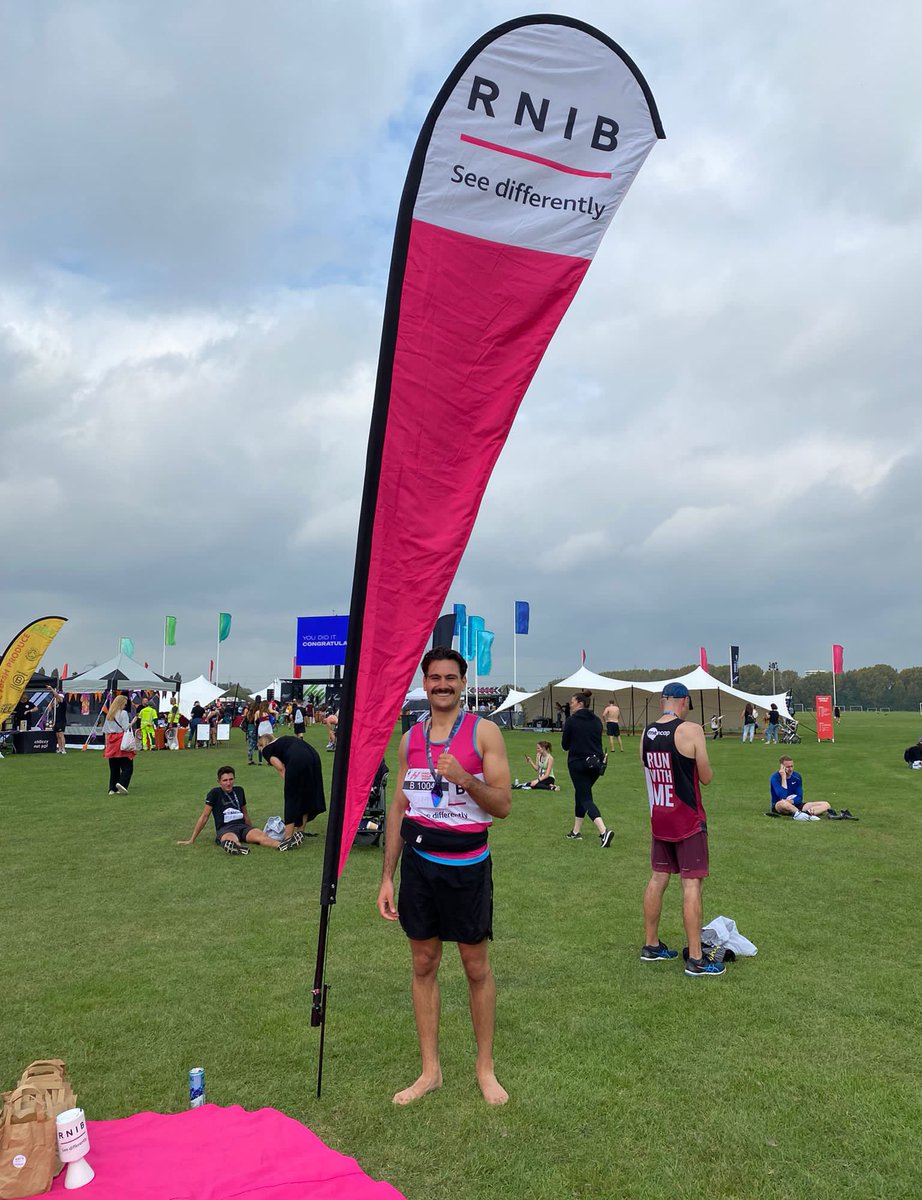 constantlyconss's tweet photo. At the #HackneyHalf charity village, GO #TEAMRNIB !!! 🏃🏾♂️ https://t.co/o6Jia0JztW