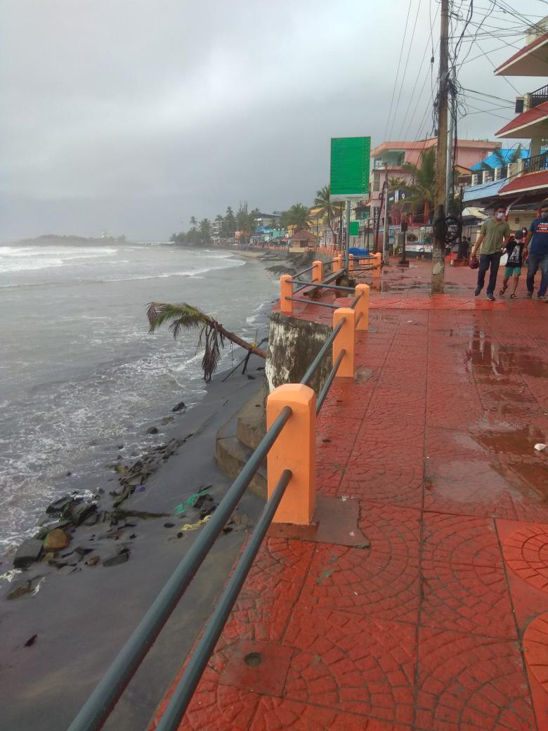 #kovalambeach #kovalam