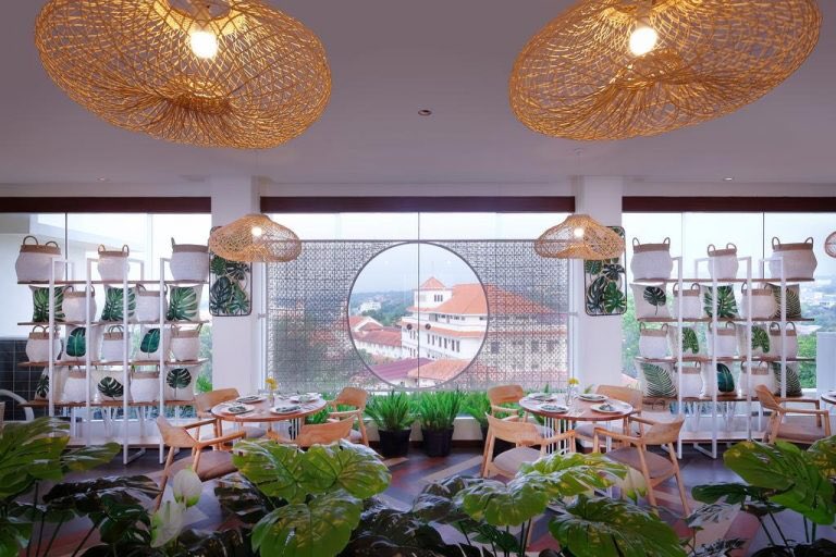 catatanhotel's tweet photo. Rekomendasi beberapa Hotel Instagramable dan Artsy Mulai 50ribuan di Semarang !!! 

Gasss ga nih ??? 

By : localhotel_id ✨ https://t.co/iT020rxqlY