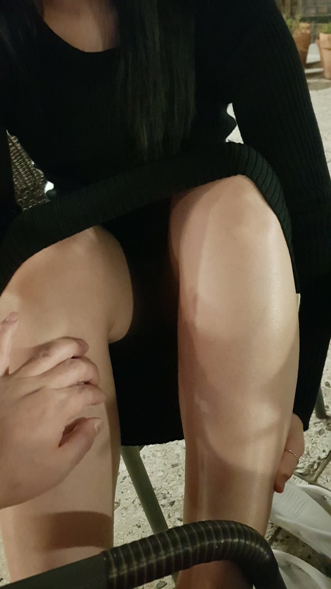 카페에서 사람들 틈에서 사진 찍기는 어렵네요. 어두워서 아무것도 안보이고.
그래도 뭐 내눈에는 보이니까!
모르는 남자에게 화장실 끌려가서 당하고 싶다고...ㅋ
#대구커플 #부커만남 #초대남
#네토커플 #레즈플 #섹트
#초대녀 #스왑 #갱뱅 #초대녀
#커플만남