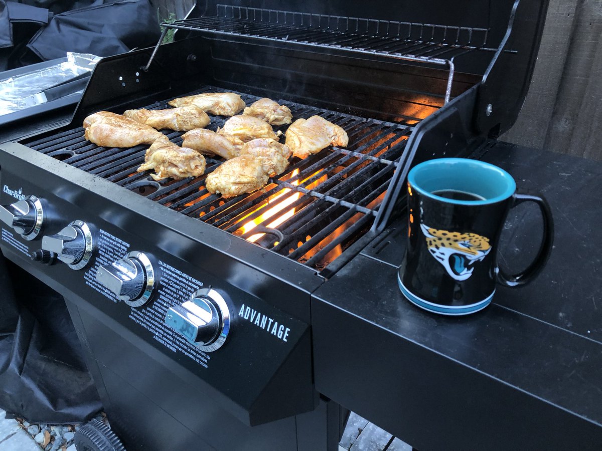 Kyle_Tarbell's tweet image. @Jaguars #GameDay #tailgateprep #teamtrevor
