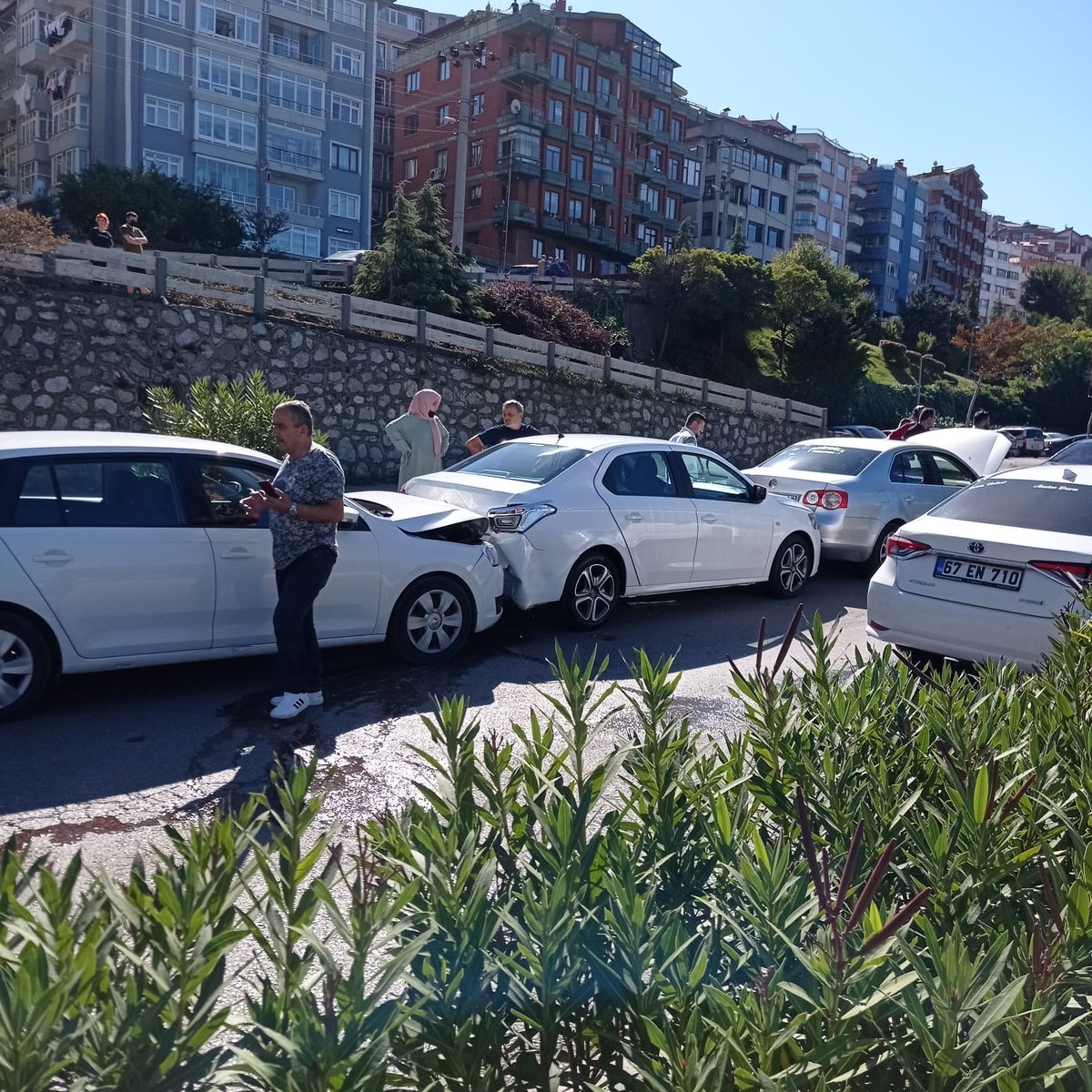 5 araç birbirine girdi... -  - Manşet67 -  Kdz.Ereğli - Zonguldak manset67.com/haber/5-arac-b…