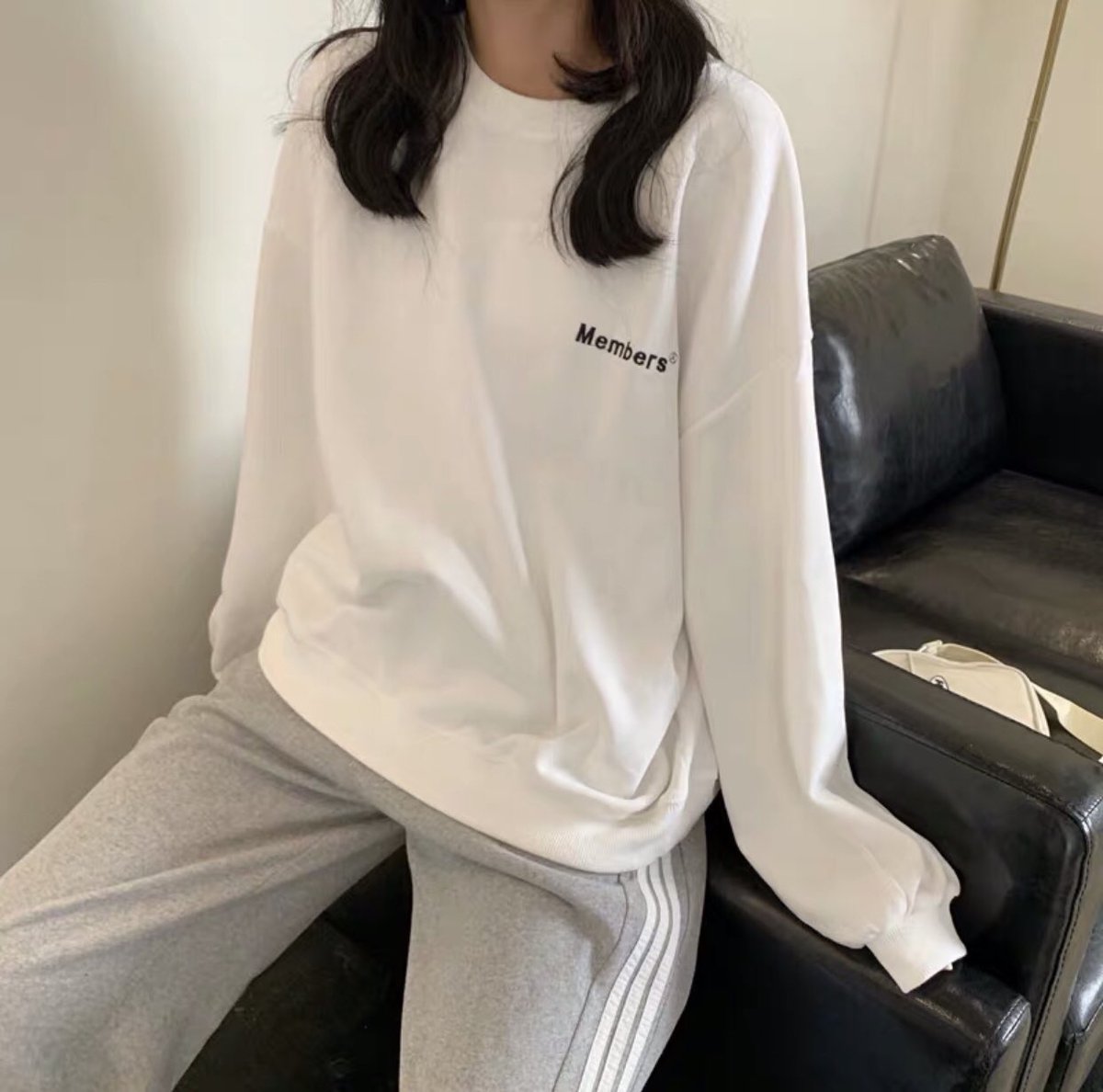 lyn_preoder's tweet image. Lot1 /สเวเตอร์ 209.-
Preoder สเวเตอร์members
Colors:ขาว
Size : S M L XL 2XL

Price 209 .- 
ปิดพรี 10/10

เป็นสินค้าพรีออเดอร์ 
รอของ15-20วันหลังปิดพรี

#สินค้าพรีออเดอร์ #พรีออเดอร์เกาหลี 
#พรีออเดอร์จีน