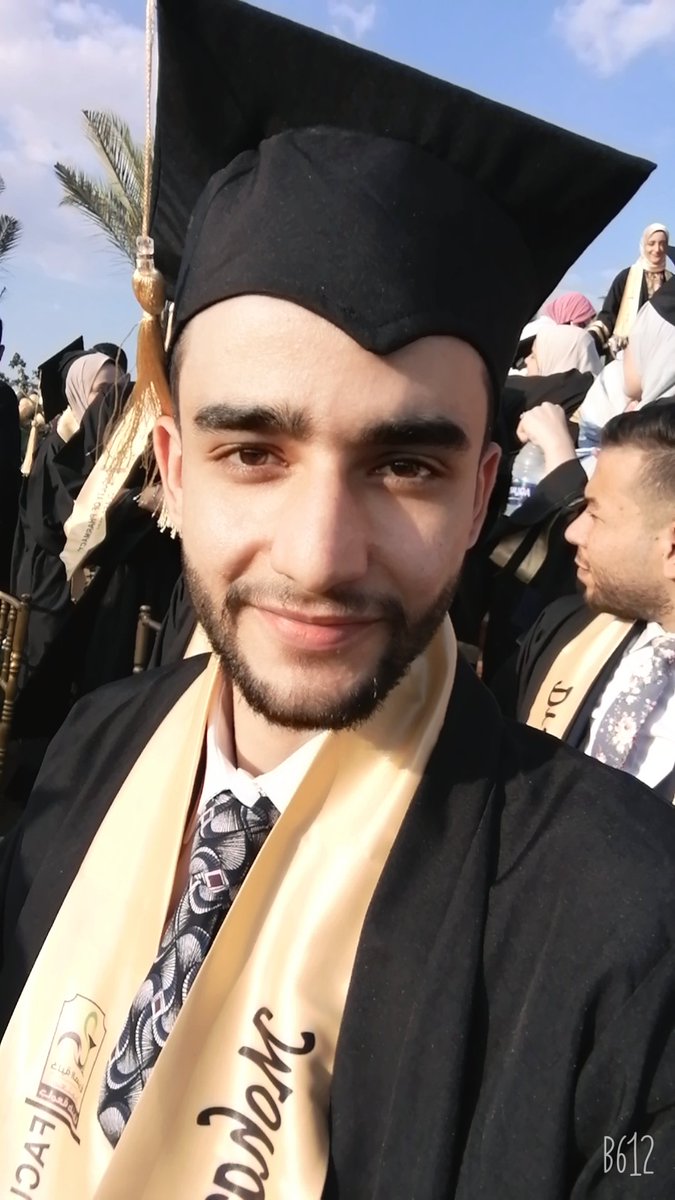 Elkotory55's tweet photo. #NewProfilePic 
Graduation 💙 https://t.co/Wr60GHnNGc