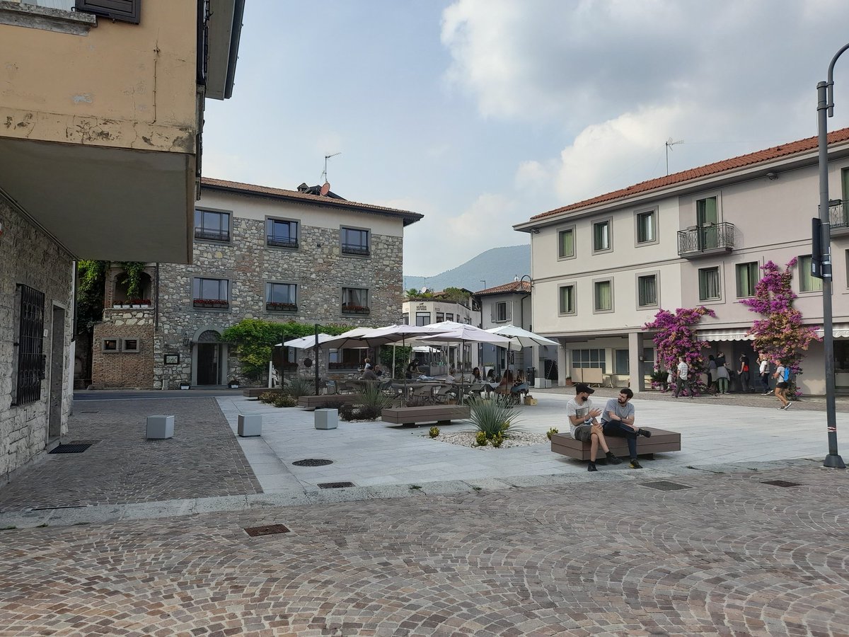 Piegheperse's tweet photo. Buona domenica a tutti
#Clusane lago d'#Iseo
#Lombardia https://t.co/AwuphqQbSM