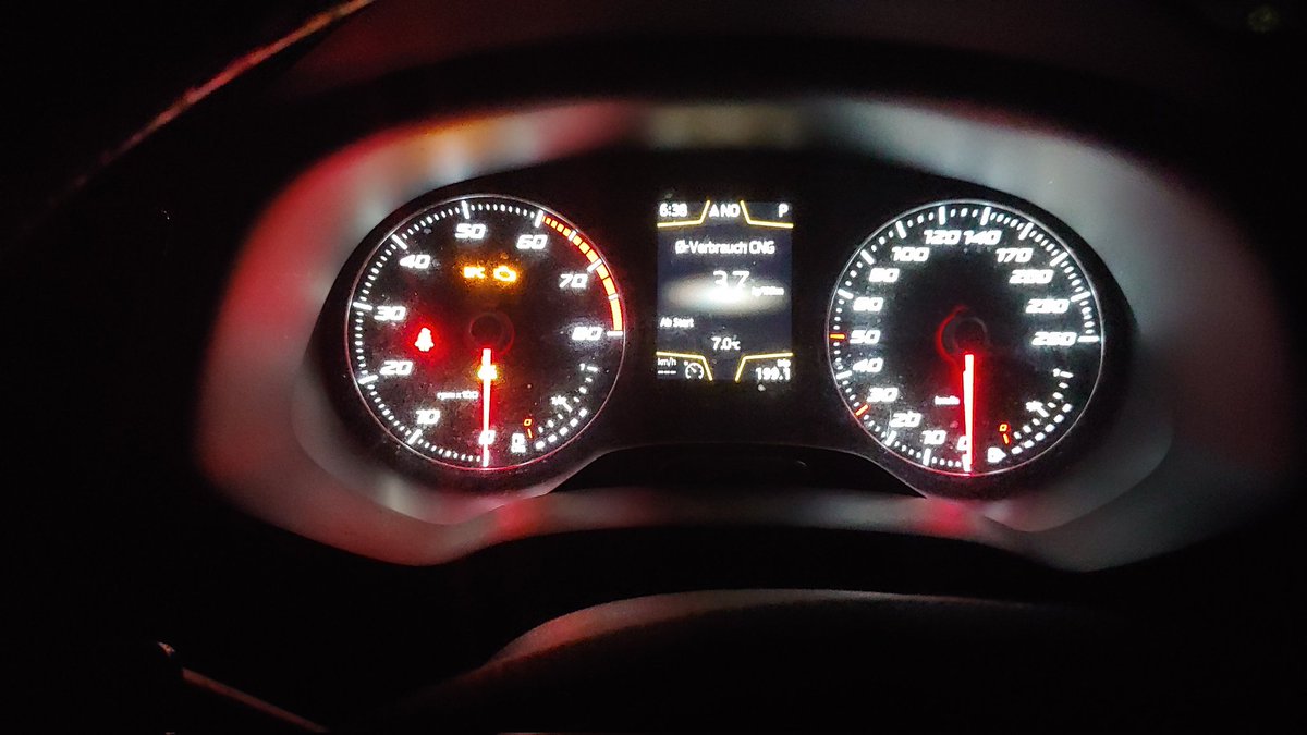 BrunsRainer's tweet photo. @superfuels Wie kommt man mit dem #Biogasauto auf über 6€/100km?
Ich brauche nur 4€/100km!
#StrohimTank
#LieberMitCNG https://t.co/Xx0WLfOpka