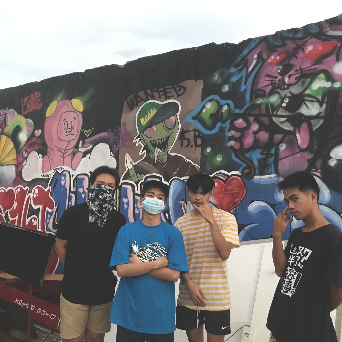 JAlvrz22's tweet photo. A D B https://t.co/PhsxjrLaWM