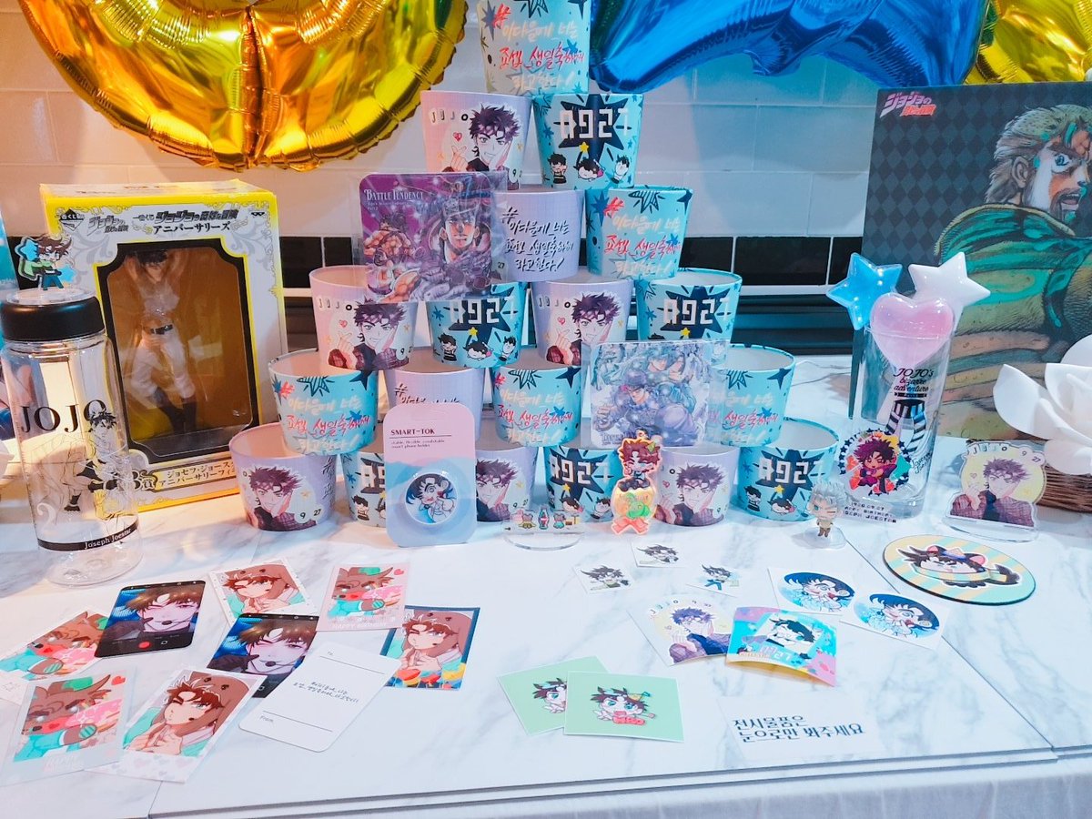DIOLAHAN's tweet photo. #HAPPY_JOYPY_BDAYPY
#JOSEPH_JOESTAR_BDAY0927
#이다음에_너는_죠셉_생일축하해_라고한다
쬬셉 생일 추카해주고 왔습니다~~ ㅎㅎ 너무 예쁘고 좋았어요 이런행사는 처음가봐서ㅠㅠ 즐거웠습니다... 컵홀더는 디오대가리에 끼고 잘 가져가고있어요 좋은 행사 열어주셔서 감사합니다!! https://t.co/FTeNuDeIdx