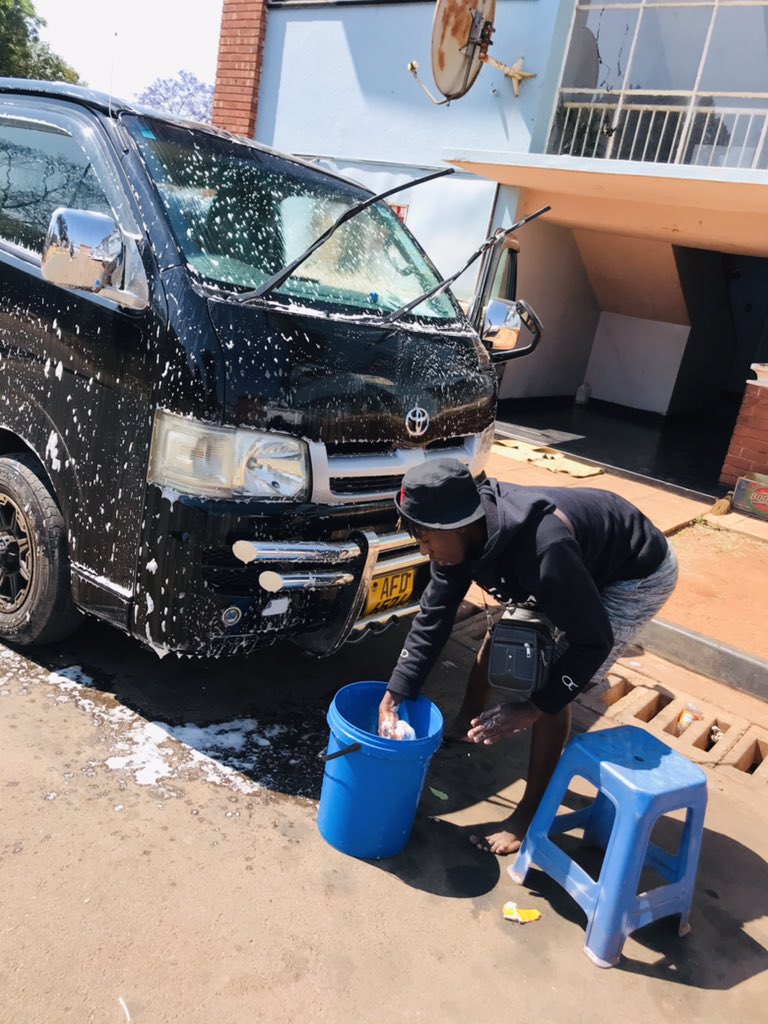 Just a boy from the ghetto with a bag of dreams and the goal is to turn the dream into reality. 

This is what i do, your retweets are appreciated🙏🏾🙏🏾 
#redmarketsunday 
#KwaBhangu
#DialACarWash
<a href="/iMisred/">MISRED</a> 
<a href="/redmarketsunday/">Red Market Sunday</a>