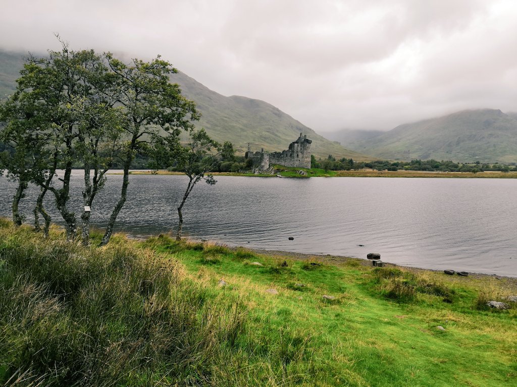 gillianeswan's tweet photo. A little bit of castle hunting this morning. Thanks to the fantastic work @welovehistory do to look after these incredible places, so we can #RespectProtectEnjoy them for generations to come. #lovewhereyoulive #wildaboutargyll #VisitScotland https://t.co/GMvwbD4UZ8