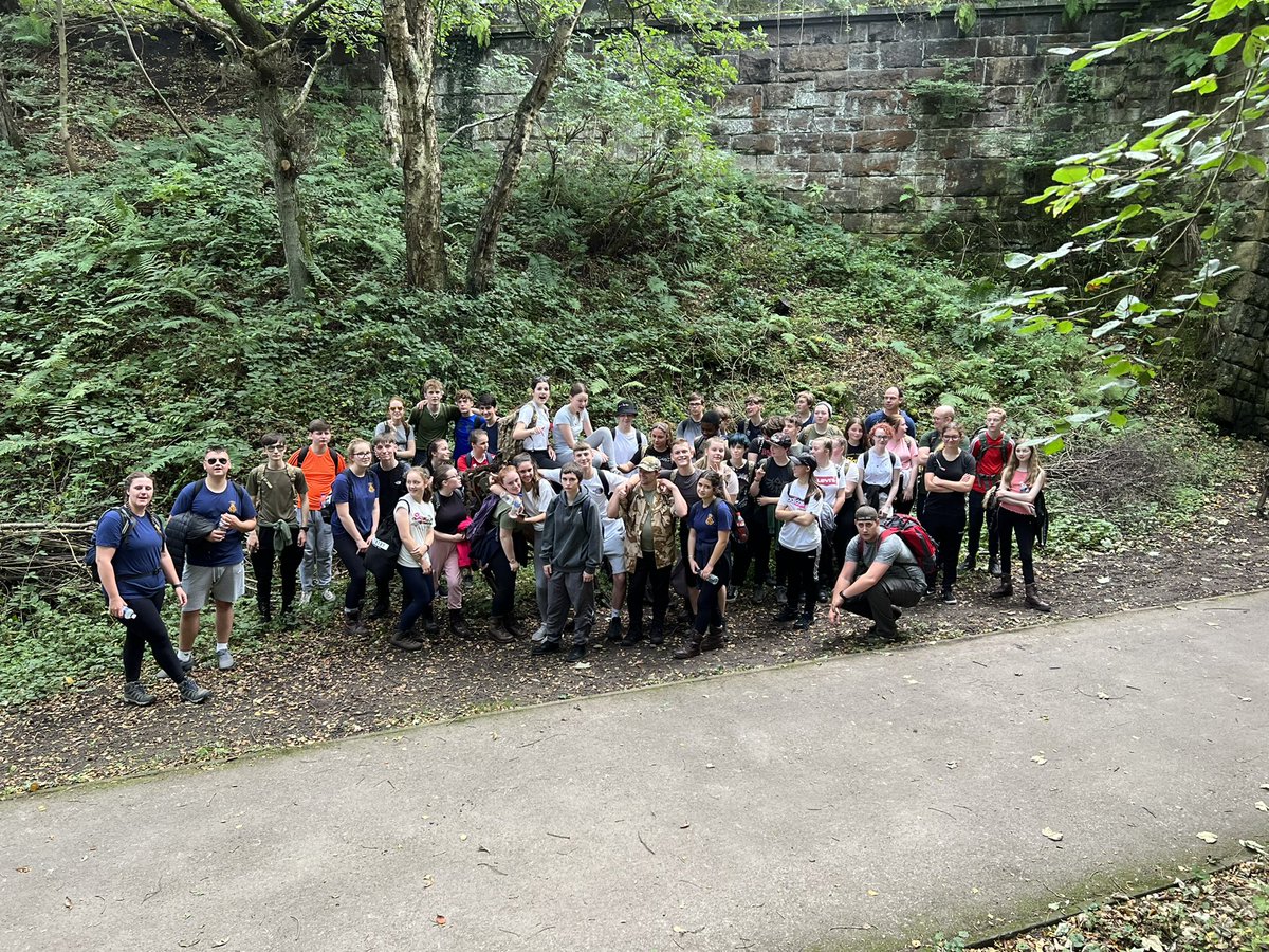 MajDodsACF's tweet photo. First weekend of Nijmegen training with Cadets. #Nijmegen #armycadets @DurhamAcf @ComdtDACF @DEPCOMDACF https://t.co/mIv8yNl1ML