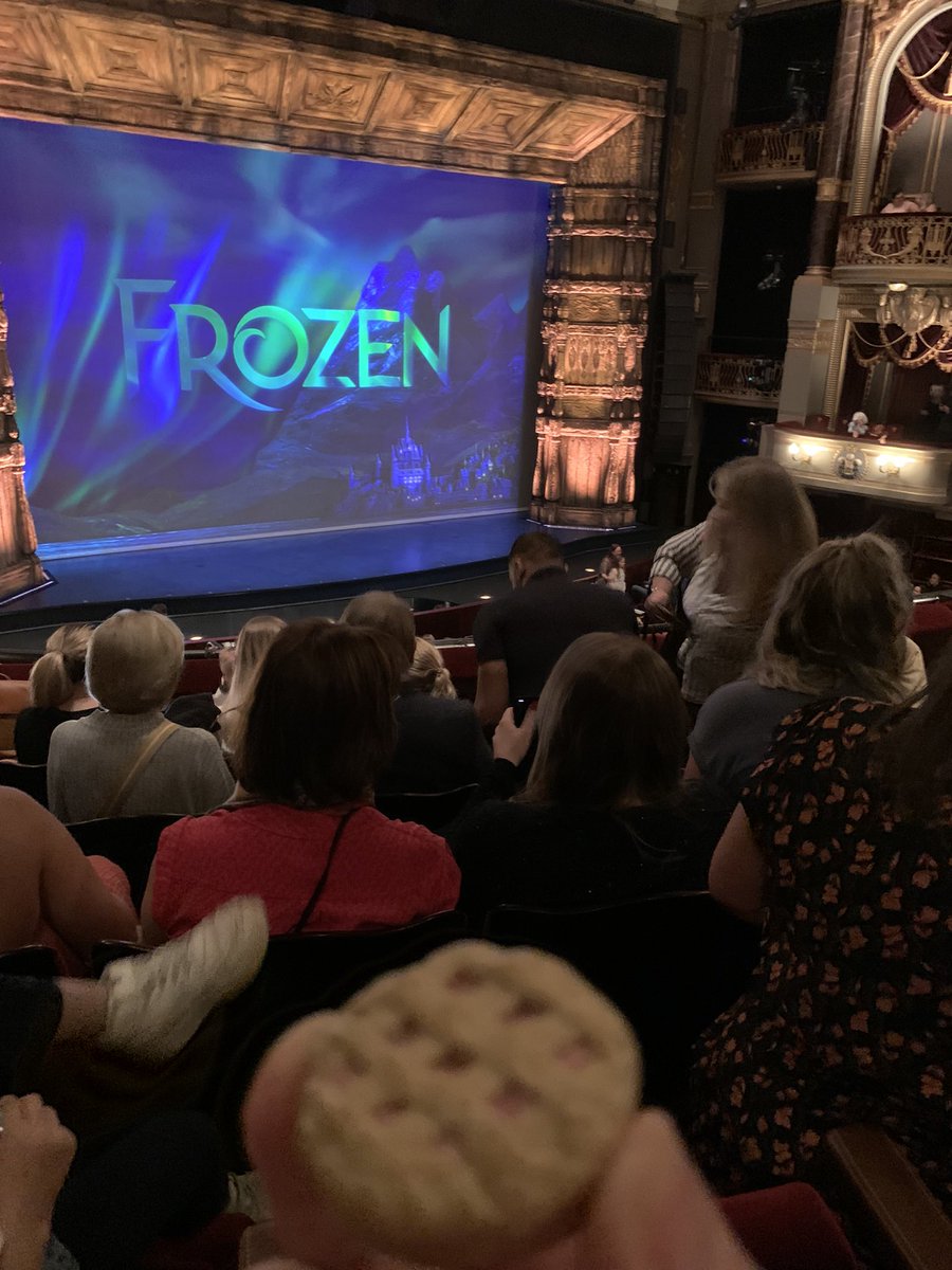 WaitressPie's tweet photo. Just loved seeing @frozenlondon well done to all the cast and crew. It’s brilliant 🎶💕🥧 https://t.co/xV0tWBpCnZ