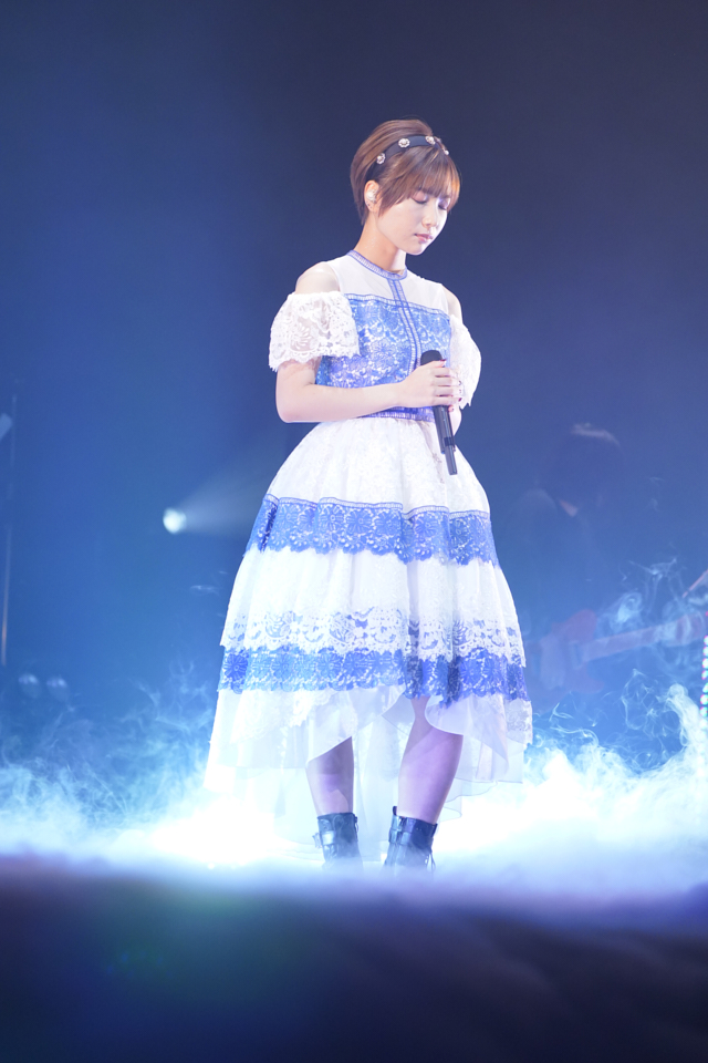 AniumNews's tweet photo. 【ライブ】声優・富田美憂の1stライブがLINE CUBE SHIBUYAで開催！

https://t.co/ghEzaLhZM5

生バンドの演奏にあわせ、ステージ後方から登場し、白を基調に青のラインが映えるドレス姿でデビュー曲「Present Moment」を披...

#富田美憂 @miyju_tomita @miyustaff https://t.co/cpNhRL7msY