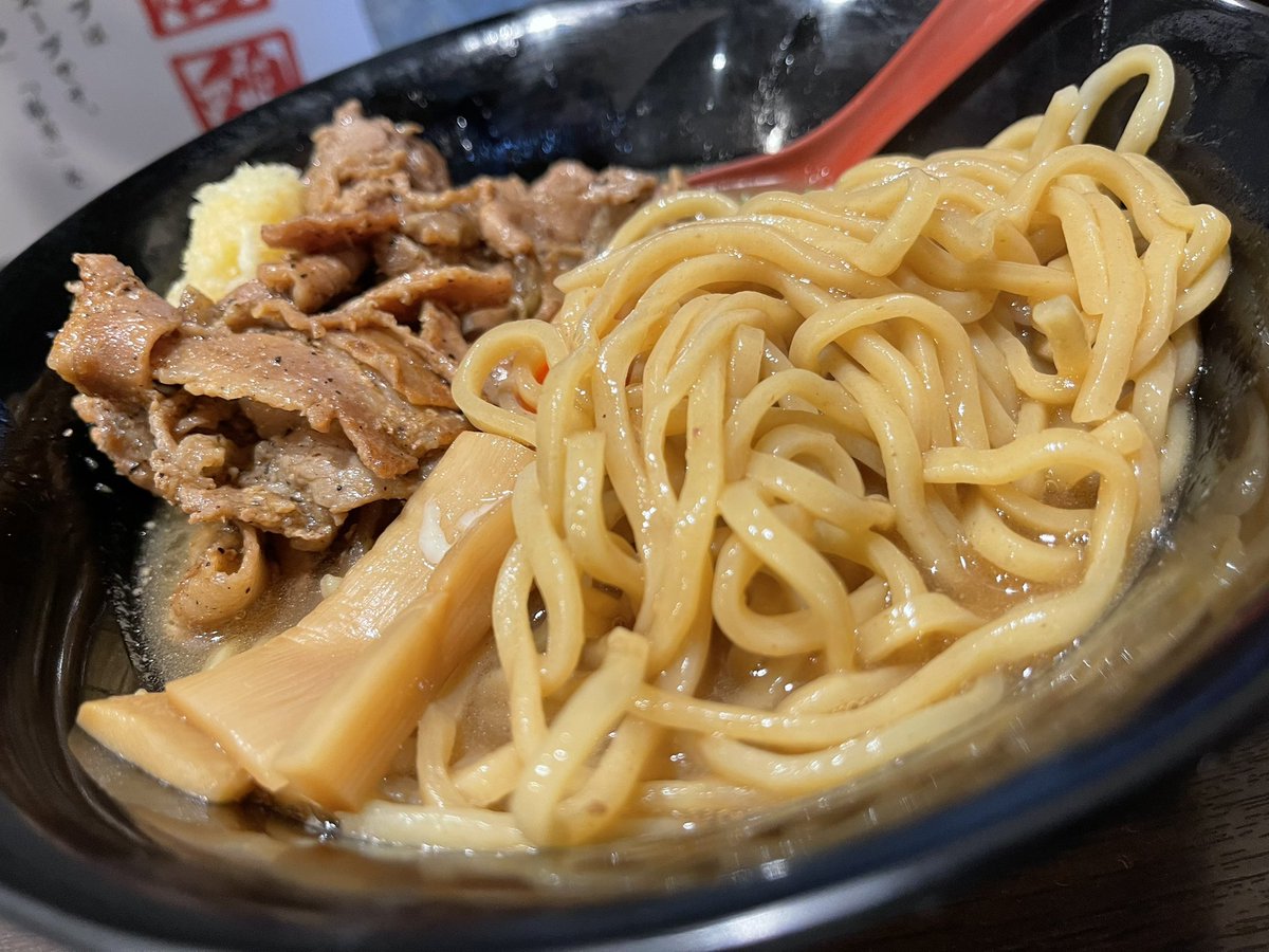 xx8isi's tweet photo. 肉玉そばおとど🍜
元祖おかず系ラー���ンというだけあってボリューム満点💯 https://t.co/5UQNVIEI0E