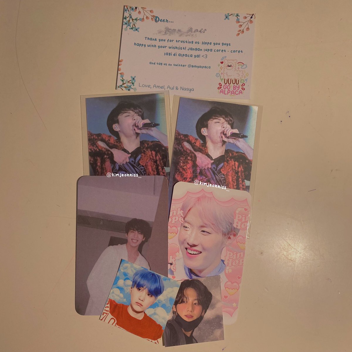 gyuwonchanaa's tweet photo. —a n o t h e r  t o d a y ‘ s   m a i l—

~hehe satuu lagii yg dateng hari inii, pc lenti perut kookie 😳, awalnya liat pc ini dri tiktok trs kek kepengen punya :( dan alhamdulillahnya @gobyalpaca buka batch 2 hihi auto ngelist nama🤩, makasih banyak buat alpaca’s team 🤍 ~ https://t.co/JgTpe3kIeo