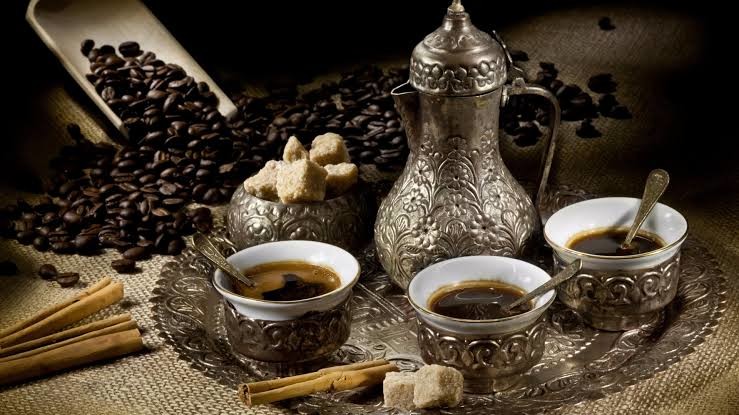 GCoffeely's tweet photo. #Turkish #Coffee brewing method has a long history. Arabic Peninsula, Middle East, Turkey, Greece, Balkans, North of Africa, use this method for hundreds of years. It is the oldest coffee brewing method. Here is a guide for the best Turkish coffee Maker.
https://t.co/HMYyF8jXNi https://t.co/kcoRhkZ6sr