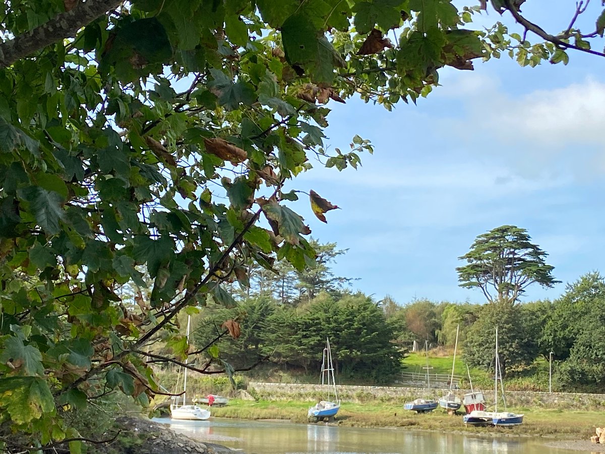 DemetChristina's tweet photo. Abersoch village..pretty https://t.co/BLgbREdsEq