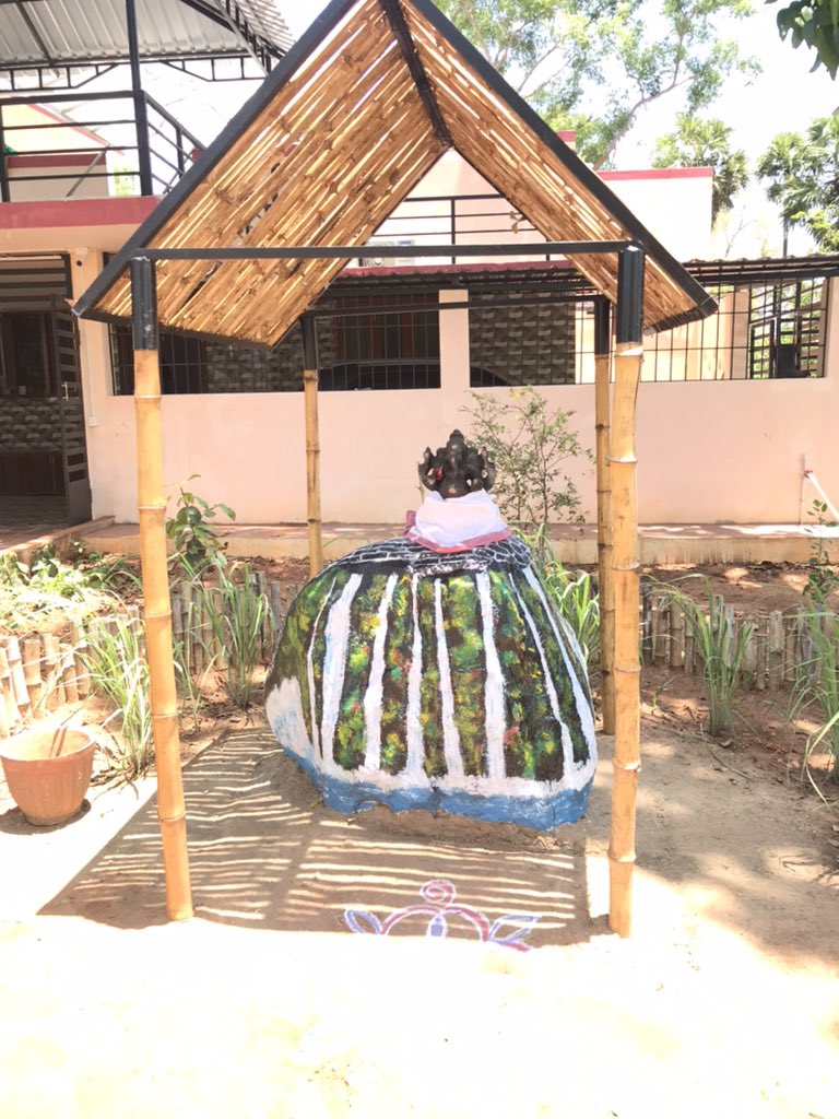FoliumArts's tweet photo. Landscaping and rock painting for our beautiful Ganesha. #landscaping #rock #painting #Ganesha #art https://t.co/GerHTvnJTk