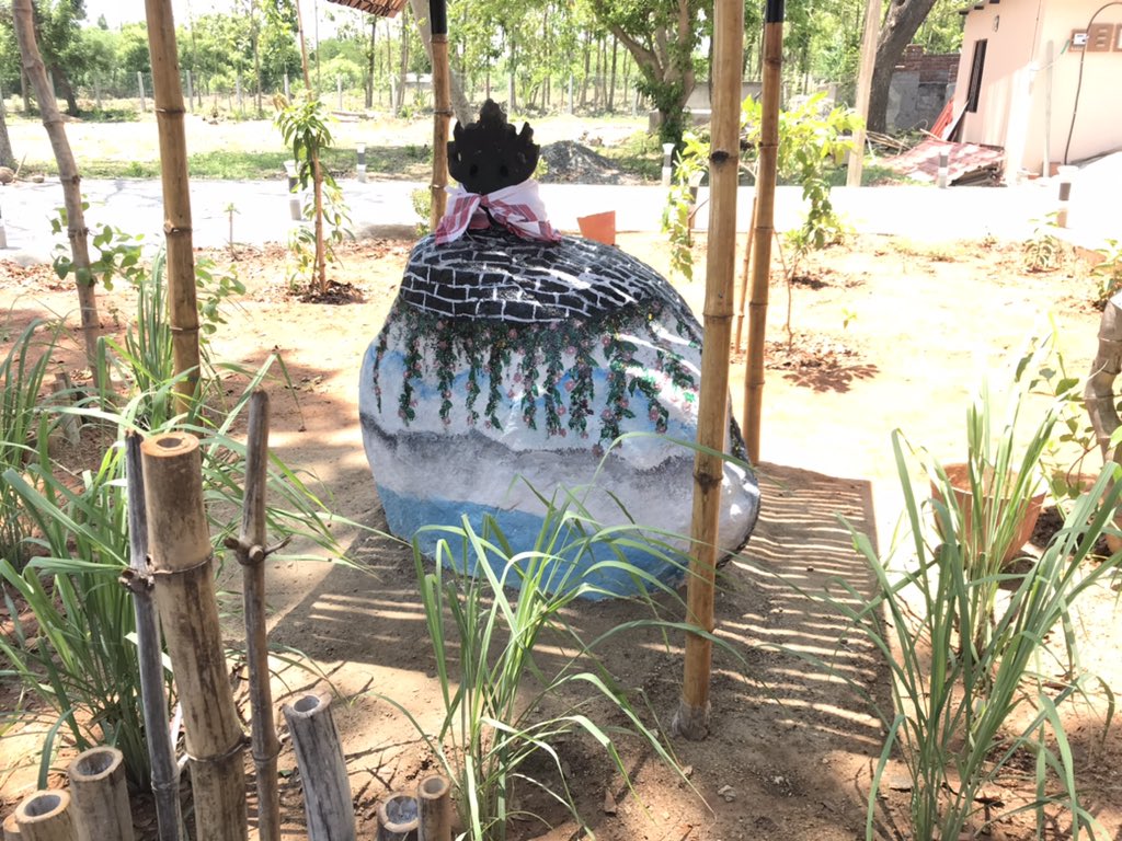 FoliumArts's tweet photo. Landscaping and rock painting for our beautiful Ganesha. #landscaping #rock #painting #Ganesha #art https://t.co/GerHTvnJTk
